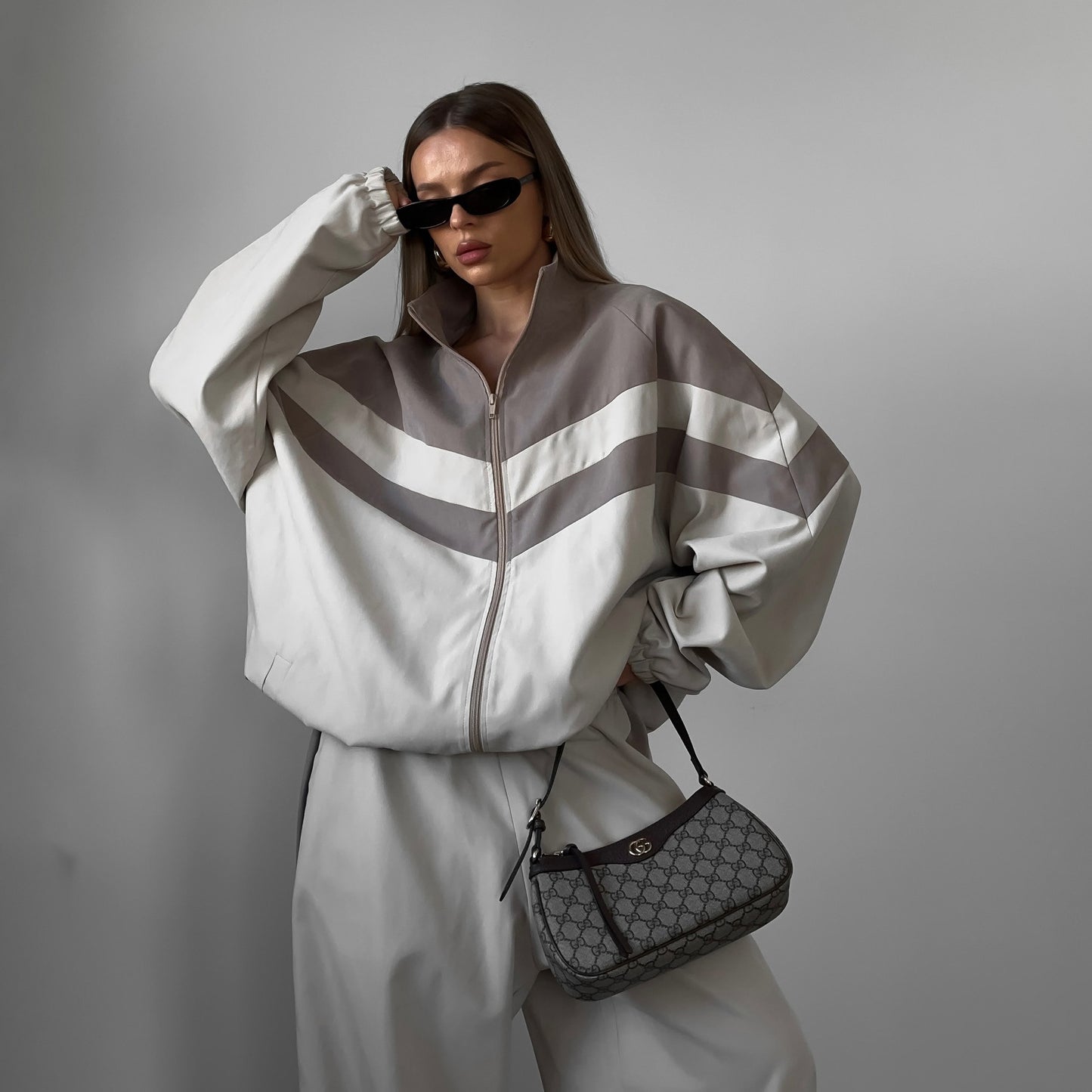 Women’s Sporty Two-Piece Set – Striped Contrast Tracksuit