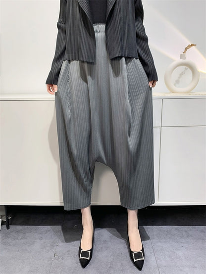 Women’s Wrinkled Harem Suspender Pants