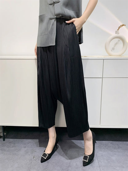 Women’s Wrinkled Harem Suspender Pants